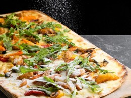 Баклажаны, черри, грибы, болгарский перец, картофель и моцарелла