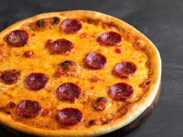 Диавола (томатный соус, моцарелла и пикантная салями)