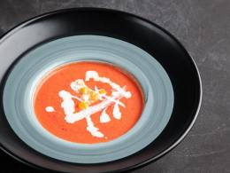 Томатный суп с говядиной и кукурузой