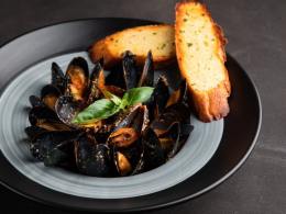 Суп из мидий в томатном соусе