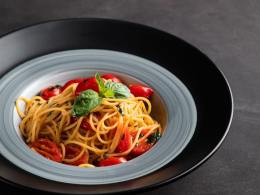 Спагетти с черри и базиликом