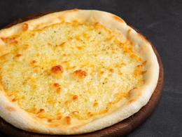 Фокачча с моцареллой