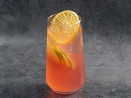 Розовый грейпфрут