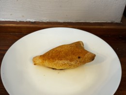 Пирожки с луком и яйцом