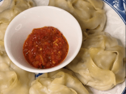 Манты с мясом и тыквой