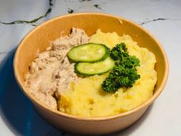 Бефстроганов с пюре